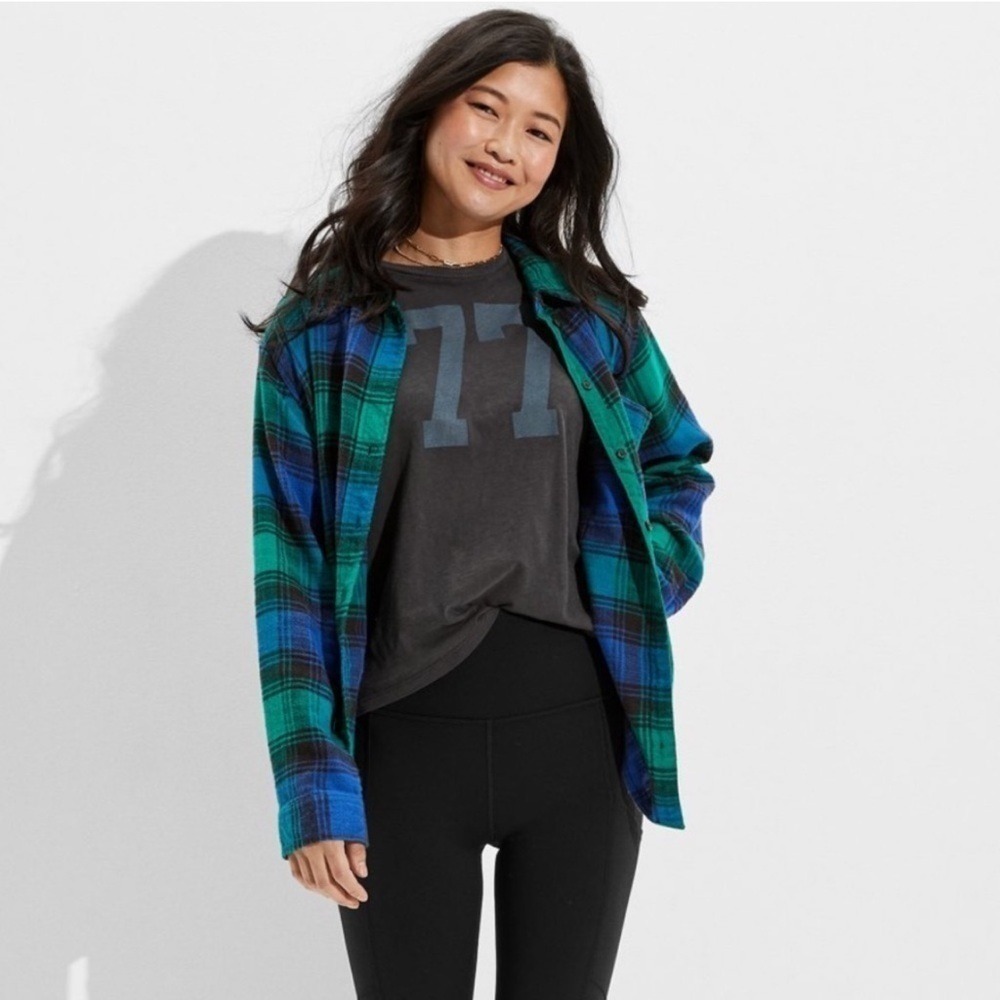 American Eagle Outfitters Blue and Green Plaid Button-Down Shirt
